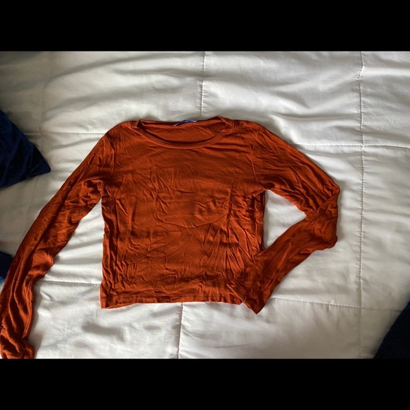 Crop Top - Picture 1 of 2